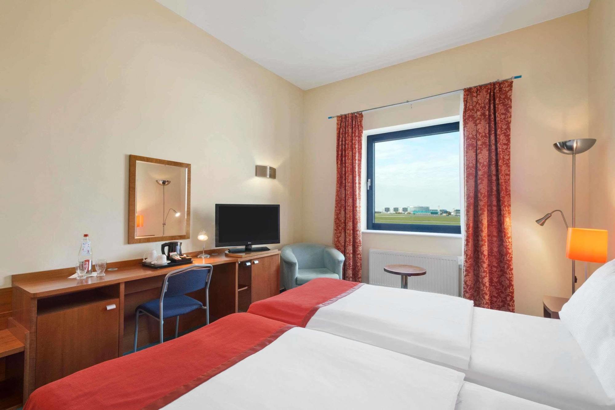 Ramada Airport Praga